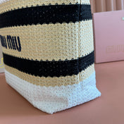 TOTE BAG 40 IN STRIPED PATTERN OF WHITE BEIGE AND BLACK WOVEN RAFFIA