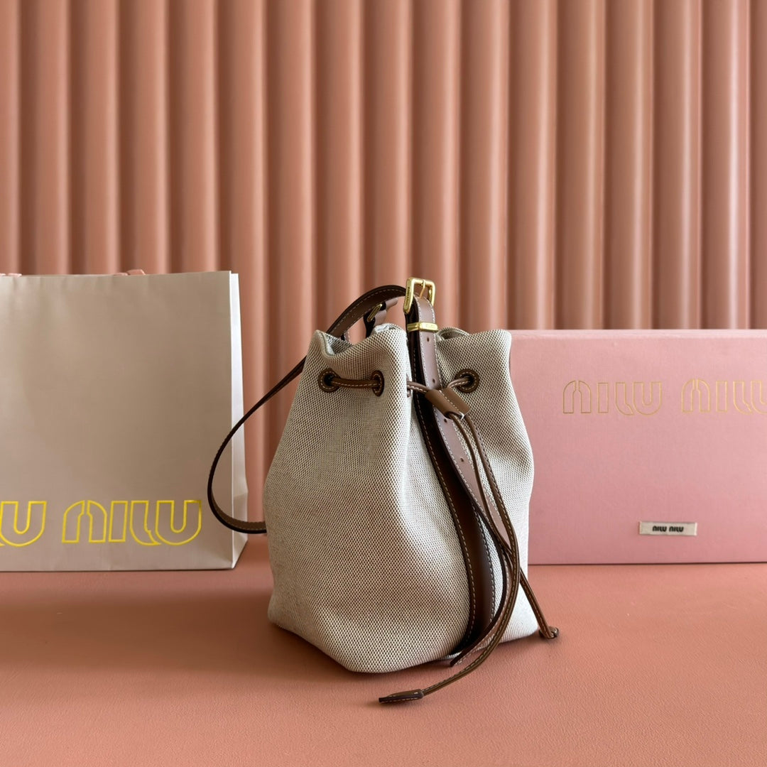 BUCKET BAG 22 BEIGE AND BRANDY IN CANVAS