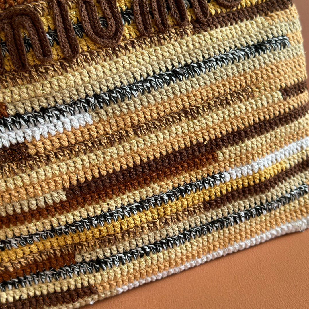 CROCHET TOTE BAG 38 IN NATURAL RAFFIA