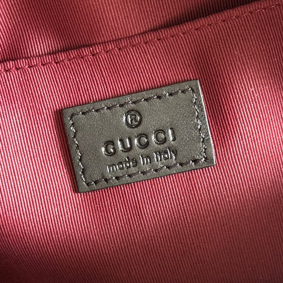 GUCCI 25S MARMONT BAG 24 IN BLACK CALFSKIN WITH GOLD HARDWARE