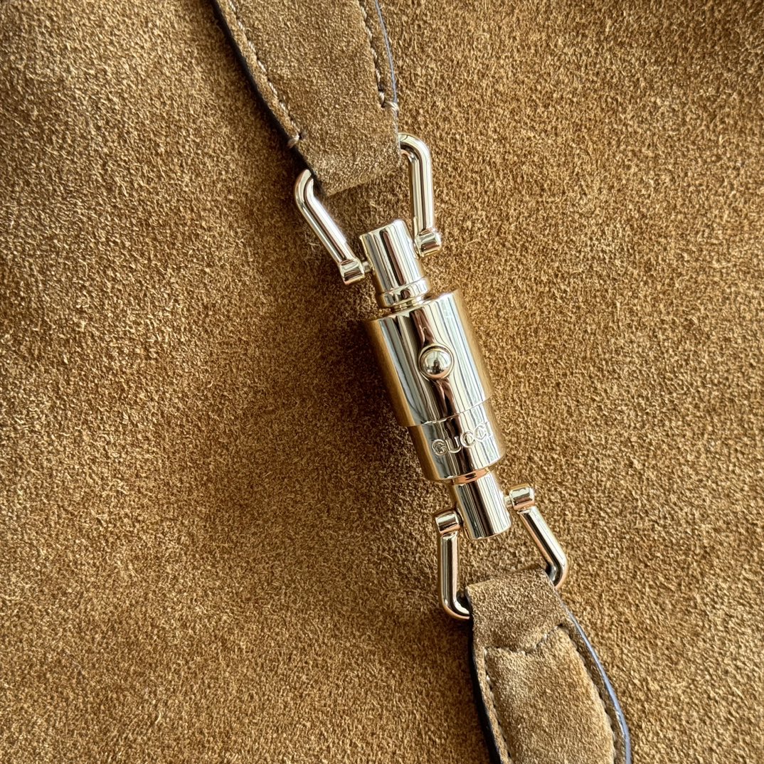 GUCCI 25S JACKIE GIORNO 44 CM IN BROWN SUEDE