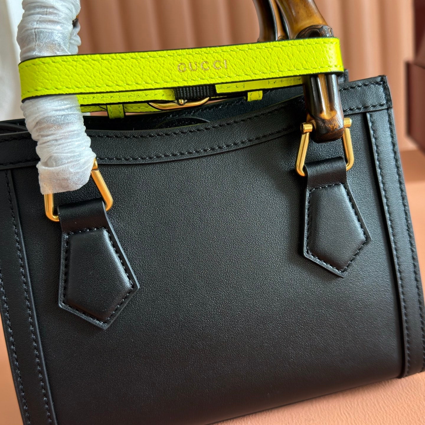 GUCCI 26S DIANA TOTE BAG 21 IN BLACK CALFSKIN