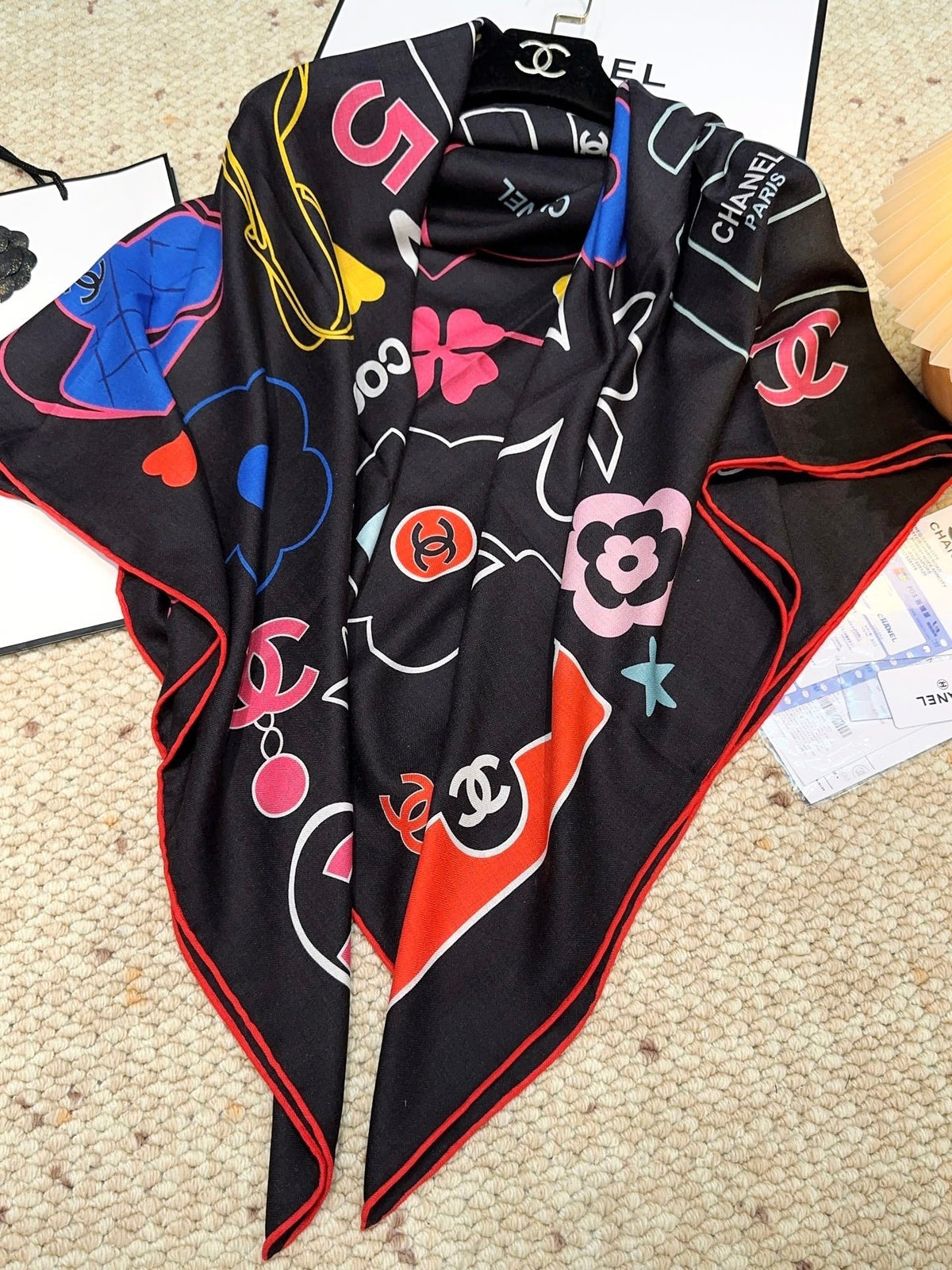 CHANEL 25S SCARF 140 CM IN CASHMERE SILK 943927