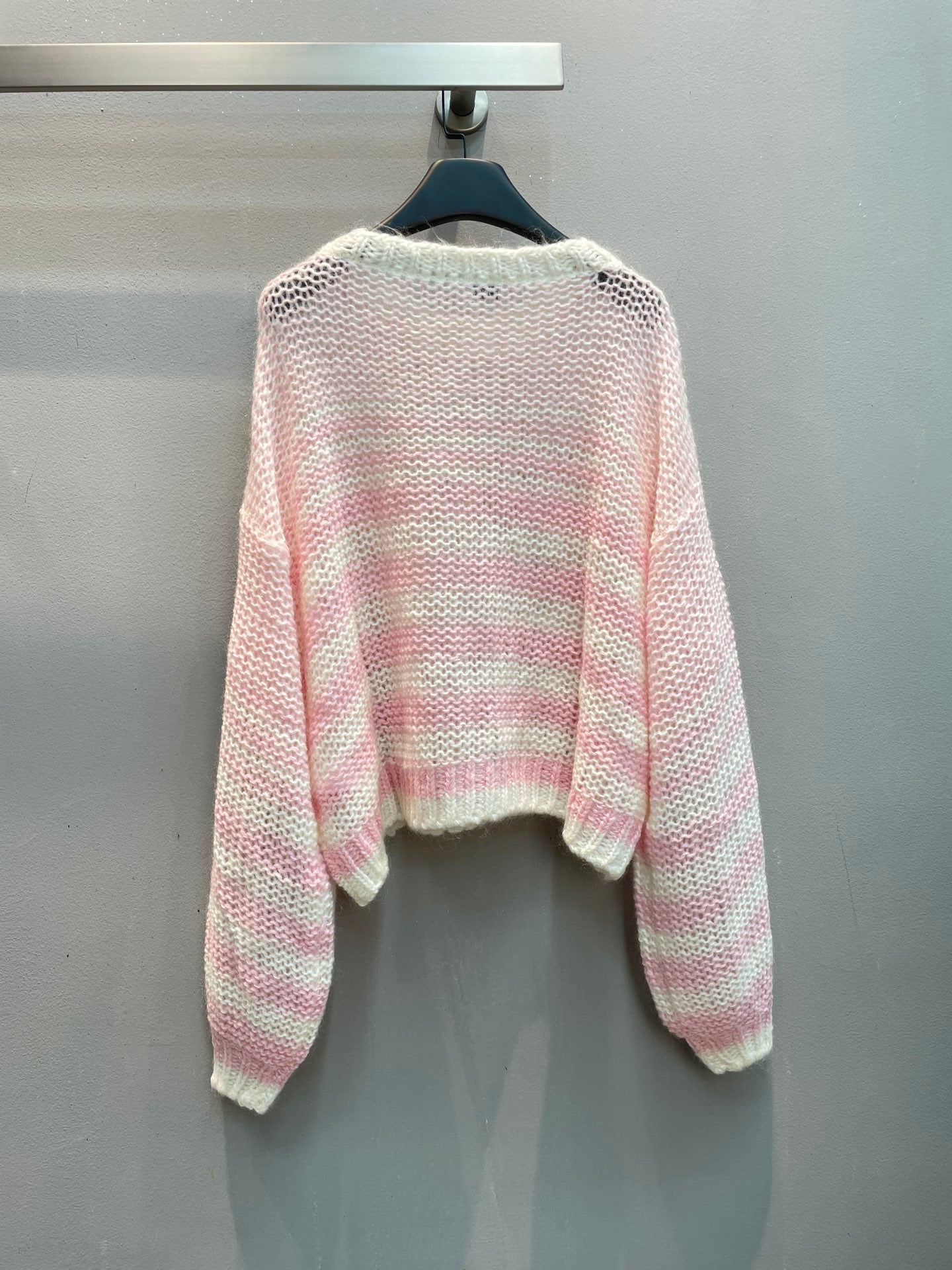 LOEWE SWEATER STYLE 222