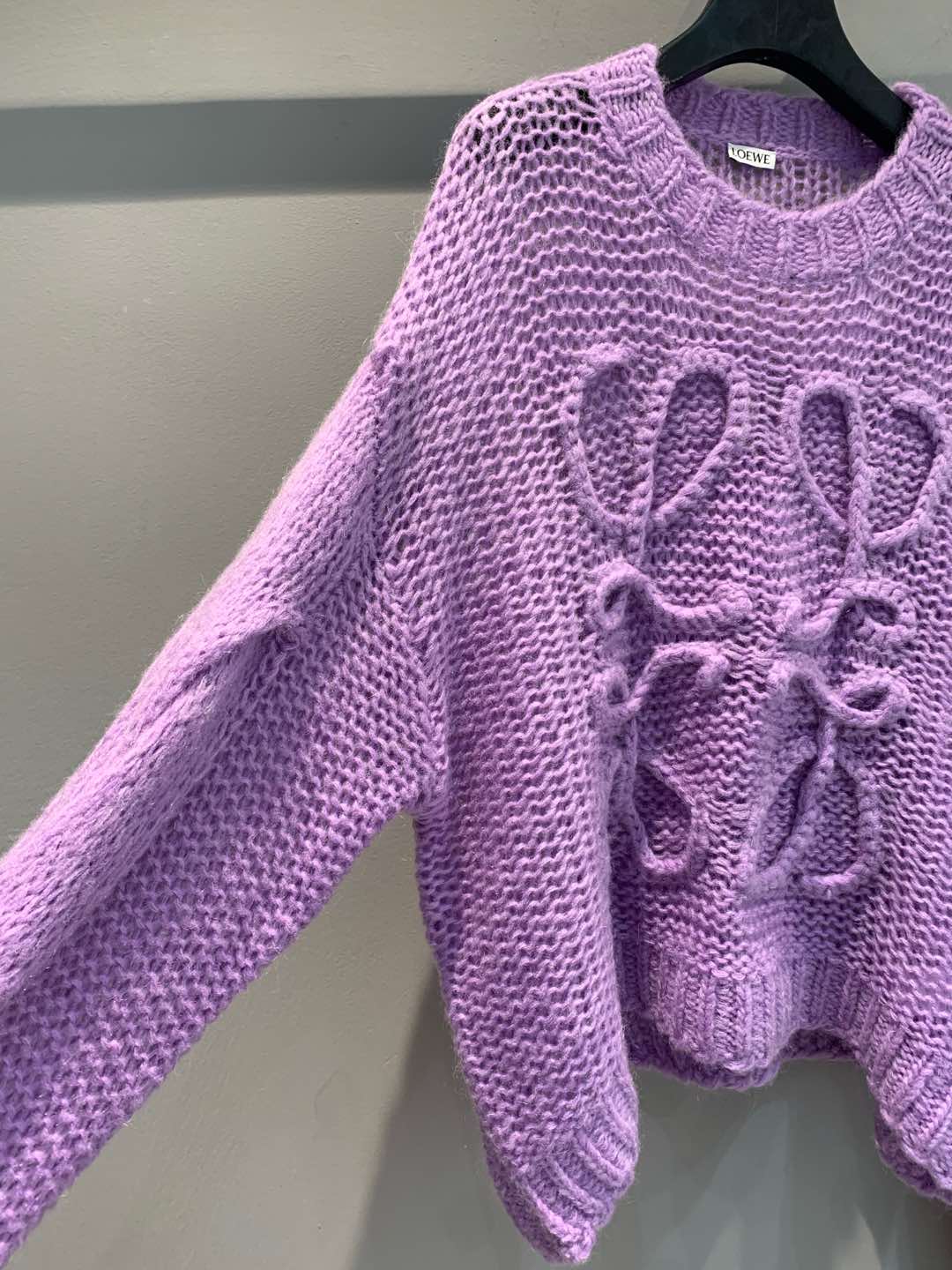 LOEWE SWEATER STYLE 223