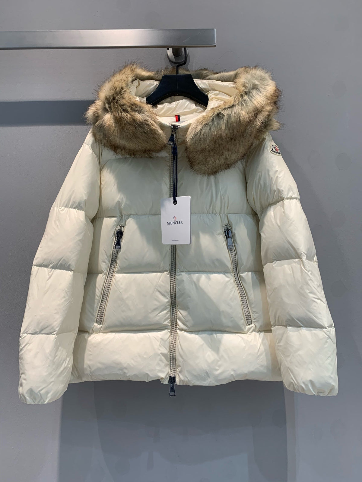 MONCLER JACKET STYLE 190