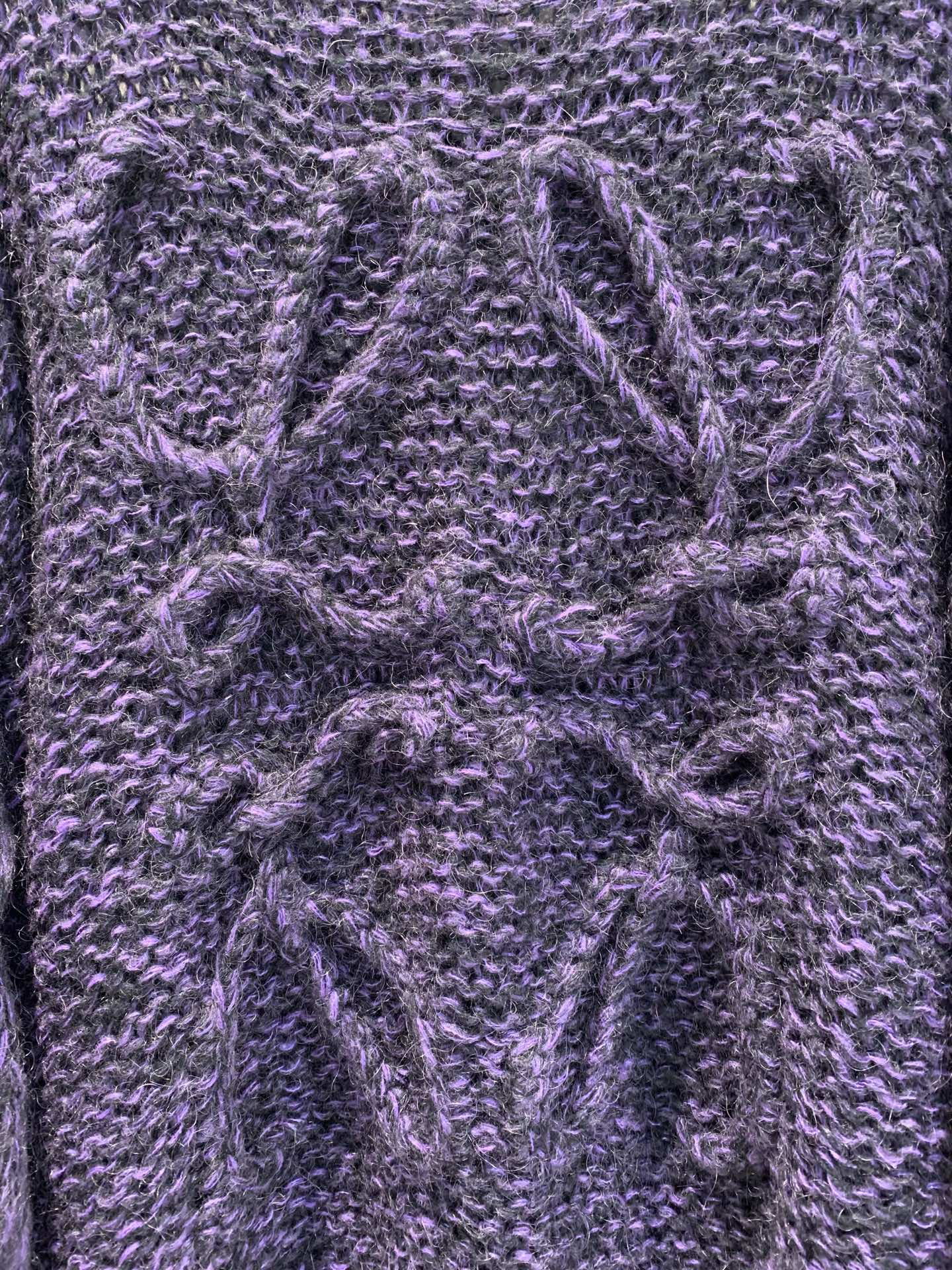 LOEWE SWEATER STYLE 220