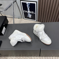 HIGH-TOP SNEAKERS IN WHITE CALFSKIN WITH FLEECE LINING