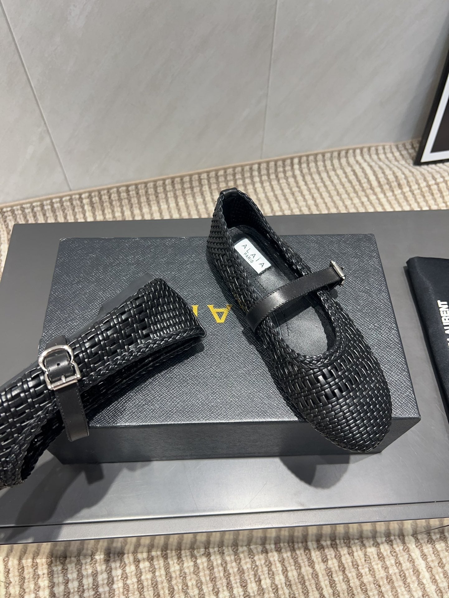 ALAIA MARY JANE FLATS WOVEN PATTERN 25S IN BLACK CALFSKIN