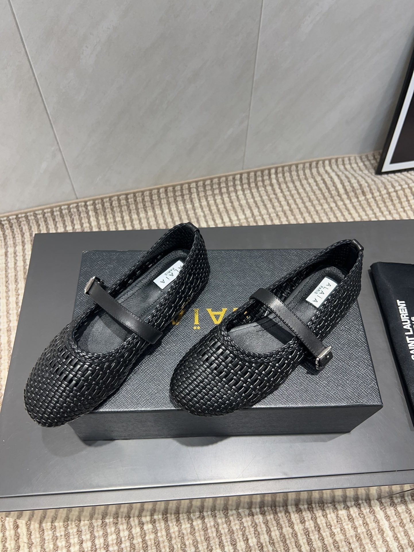 ALAIA MARY JANE FLATS WOVEN PATTERN 25S IN BLACK CALFSKIN