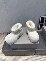 BALENCIAGA 25S LOW ANKLE BOOTS PLATFORM HEEL IN WHITE SUEDE STYLE 1