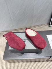 BALENCIAGA 25S AURALEE SLIP-ON 50 MM IN DEEP WINE RED SUEDE STYLE 2