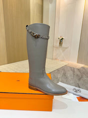 HM 25S KNEE-HIGH FLAT BOOTS IN GREY LAMBSKIN WITH SILVER HARDWARE
