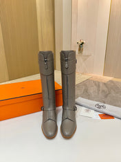 HM 25S RIDING BOOTS IN GREY LAMBSKIN WITH SILVER HARDWARE