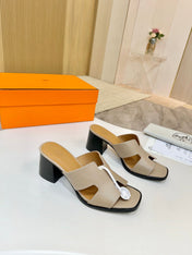 HM 26S HELIA SANDAL 70MM IN BEIGE CALFSKIN