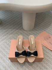 Nude Beige Mid - Heels With Black Bow Calfskin