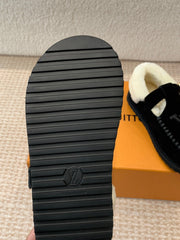 COLORADO COMFORT MARY JANE IN BLACK SUEDE AND SHEARLING LINING