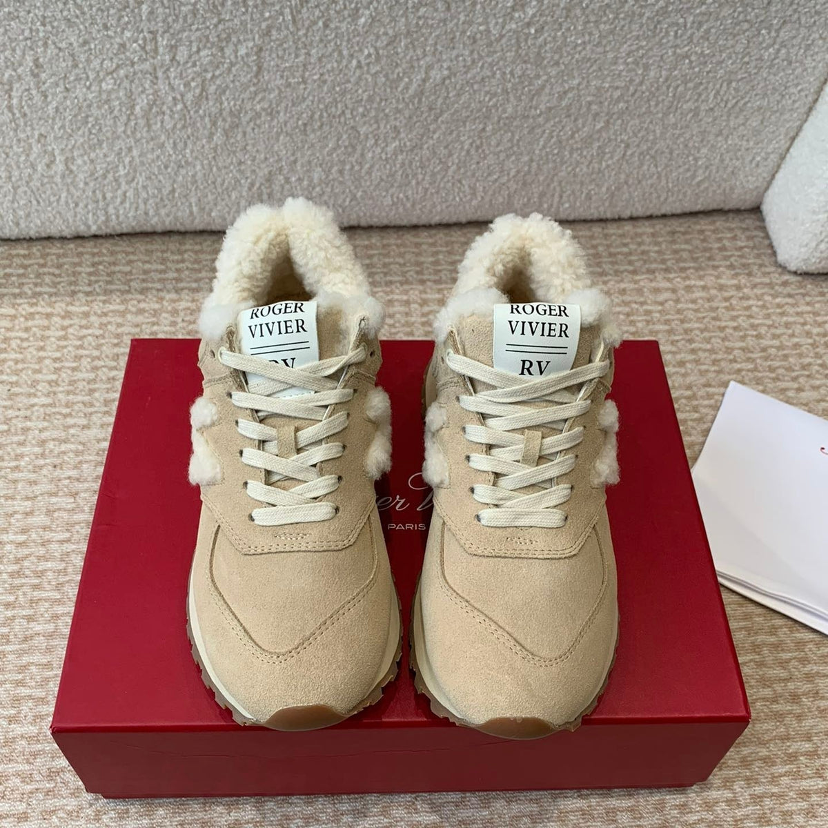 VIV' RUN SNEAKER IN LIGHT BROWN SUEDE AND SHEARLING