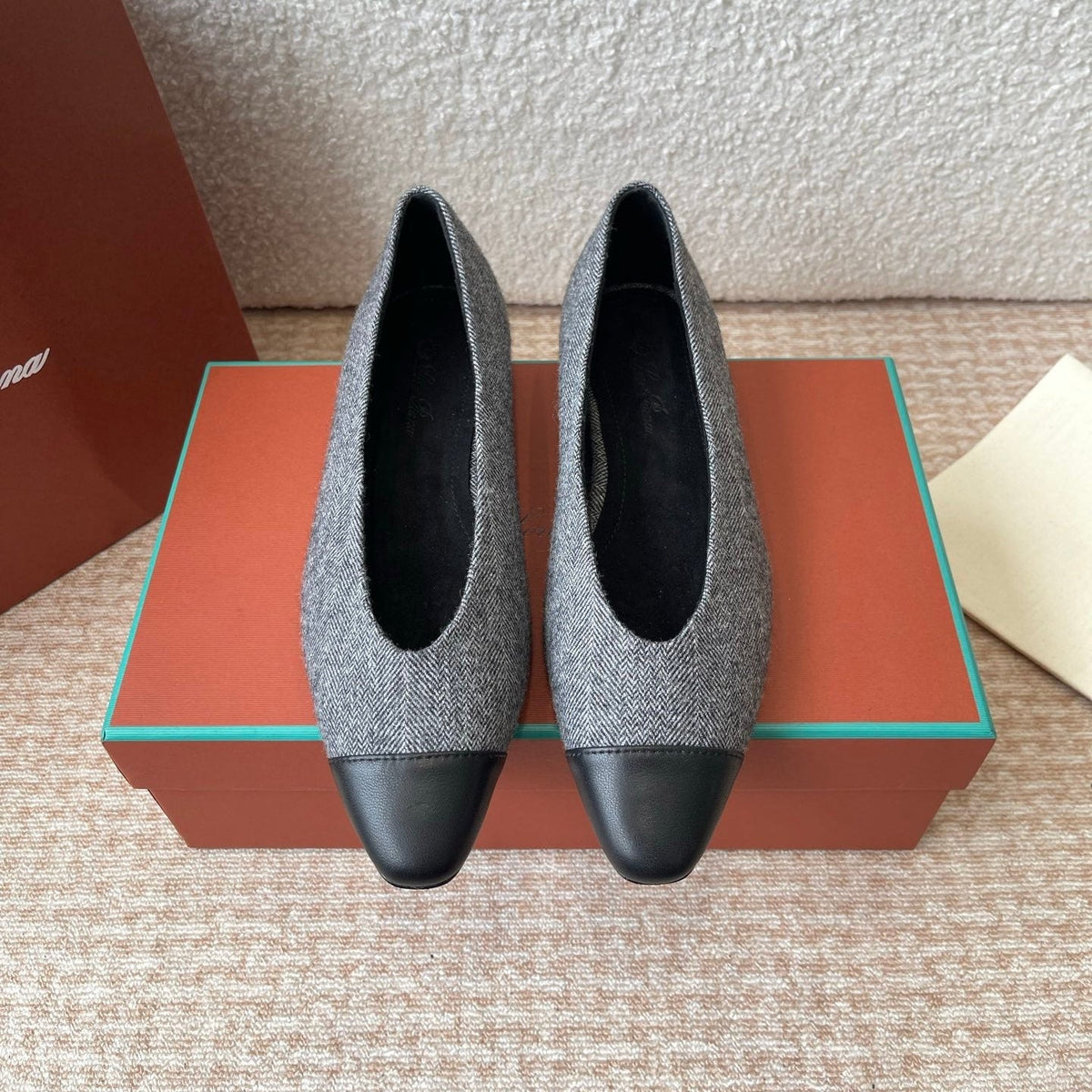 BALLET IN GREY TWEED MIX BLACK LAMBSKIN