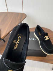 CC LOAFERS IN BLACK SUEDE GOLD HARDWARE