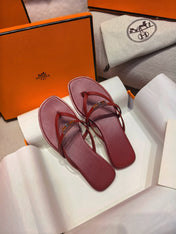 HM 26S KELLY BUCKLE THONG SANDALS IN DARK RED CALFSKIN SILVER HARDWARE
