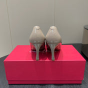 BELLE VIVIER PUMPS IN NUDE GLOSSY CALFSKIN GOLD BUCKLE