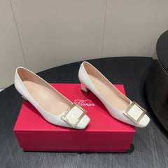 ROGER VIVIER 25S BELLE VIVIER PUMPS 45MM IN IVORY CALFSKIN GOLD BUCKLE