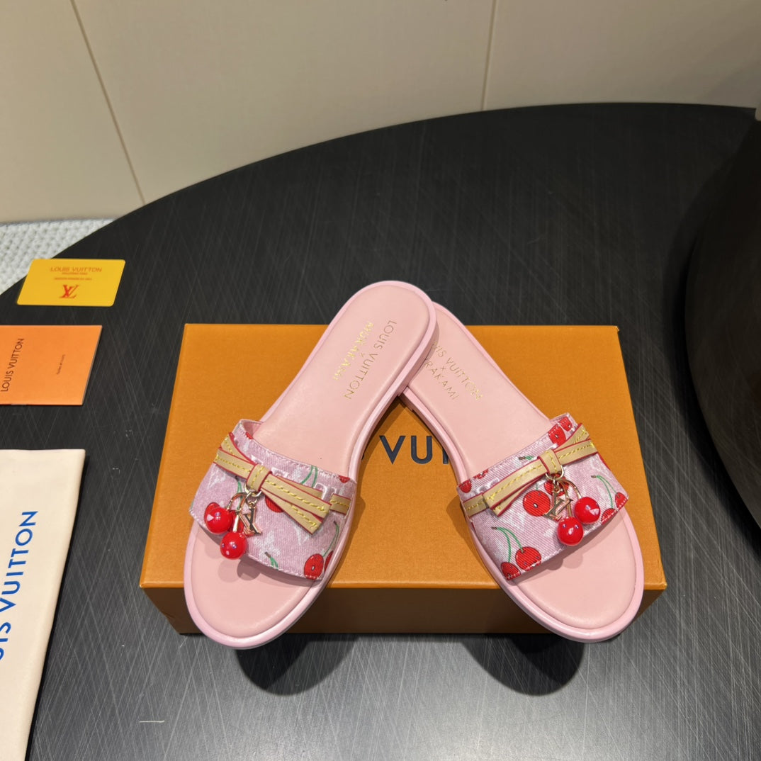 LV SLIDE SANDALS 25S IN LIGHT PINK DENIM AND CALFSKIN WITH CHERRY BLOSSOM BUCKLE