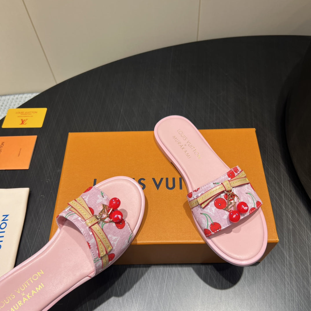 LV SLIDE SANDALS 25S IN LIGHT PINK DENIM AND CALFSKIN WITH CHERRY BLOSSOM BUCKLE