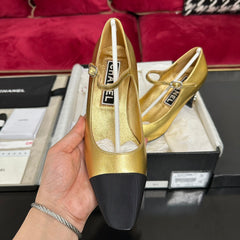 HIGH MARY JANE IN GOLDEN CALFSKIN AND BLACK SATIN