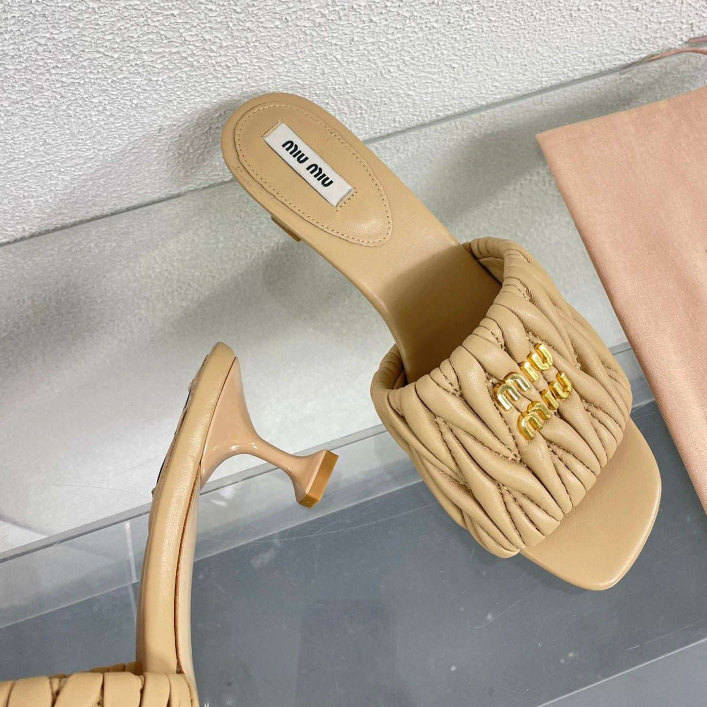 WOMEN'S MID - HEEL APRICOT COLOR LEATHER