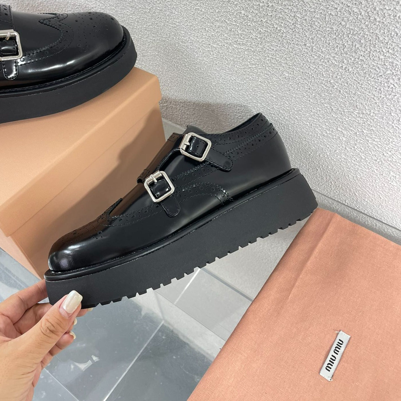 Baroque Thick-Soled Oxford Shoes Black Calfskin