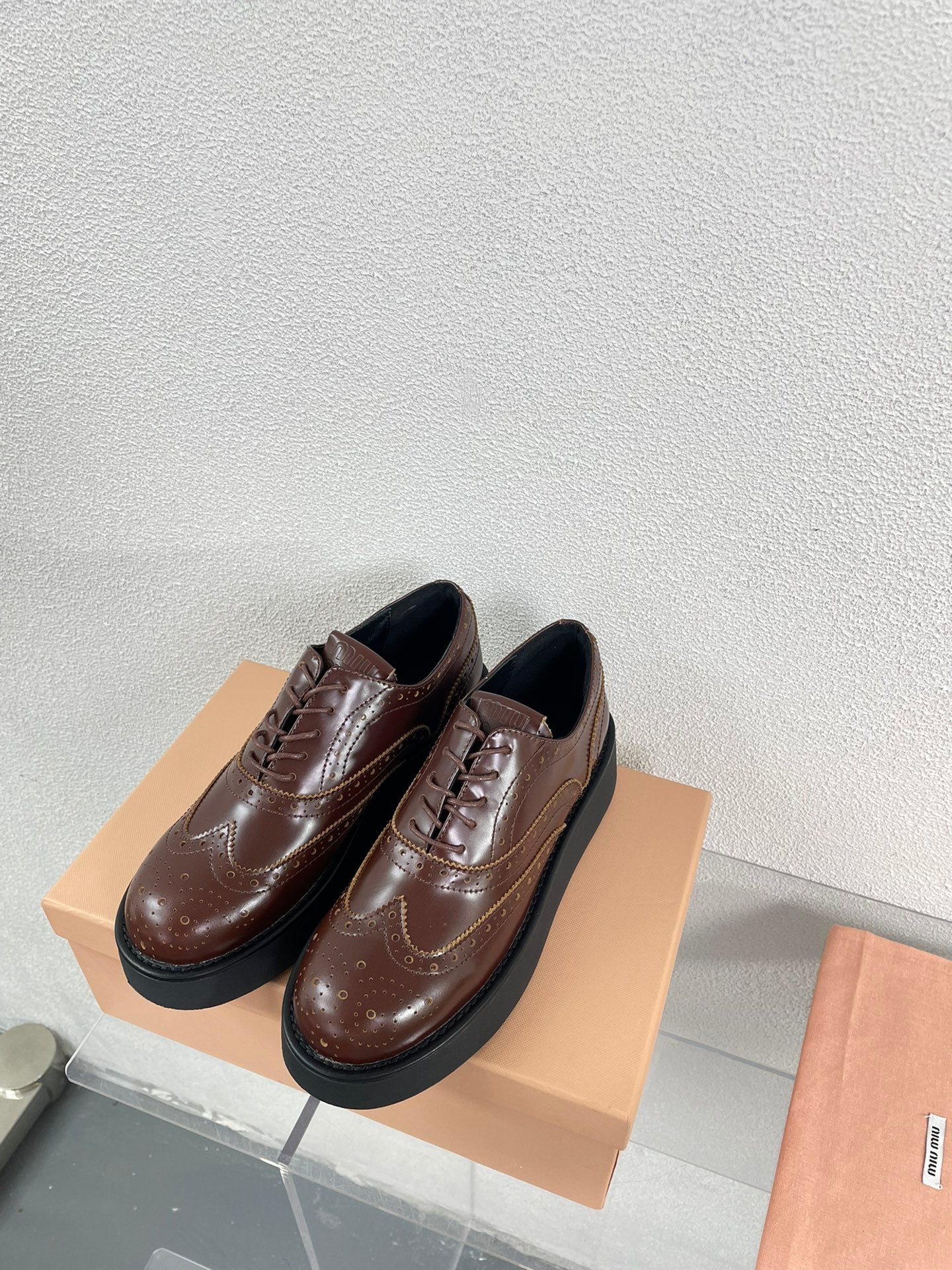Baroque Thick-Soled Oxford Shoes With Laces Walnut Calfskin