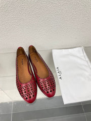 ALAIA BALLET FLAT IN BURGUNDY RED MESH LAMBSKIN