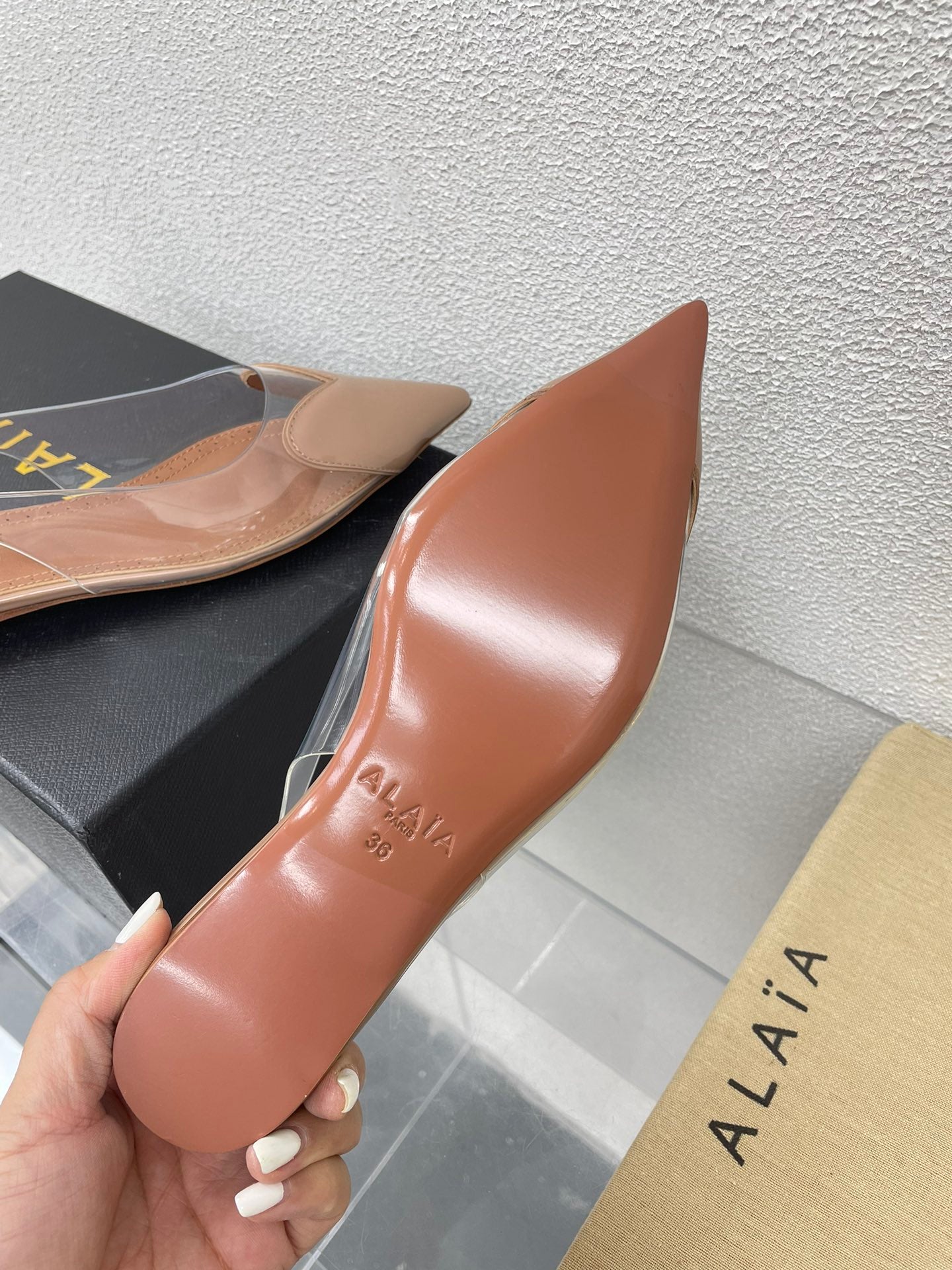 ALAIA LE COEUR FLAT SLINGBACKS IN BEIGE PATENT LAMBSKIN