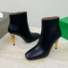 KNOT ANKLE BOOT IN BLACK CALFSKIN WITH GOLD METAL HEEL 9 CM