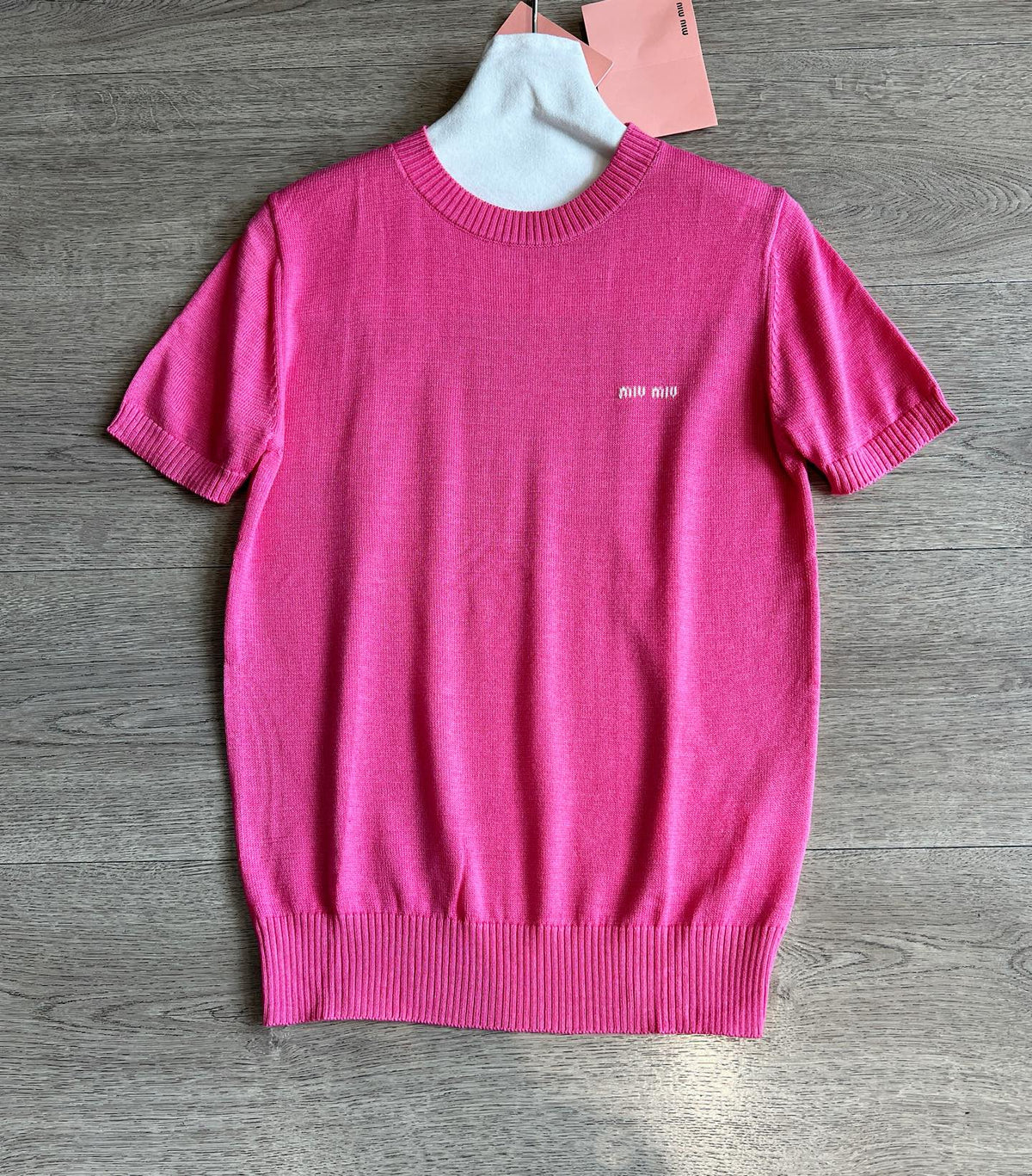 MIUMIU SHORT-SLEEVE KNIT TOP STYLE 423