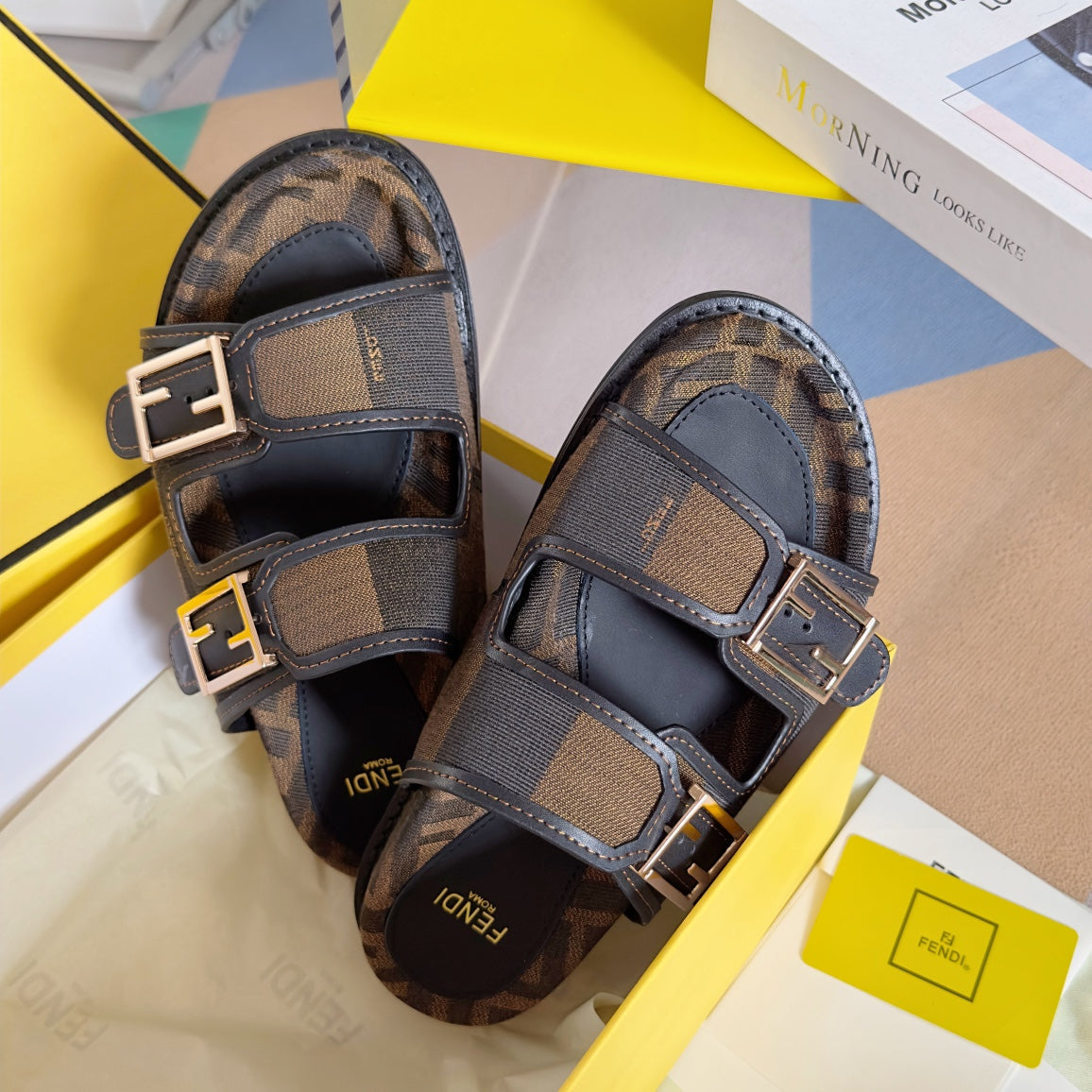 FF Feel Brown Black Canvas Slide