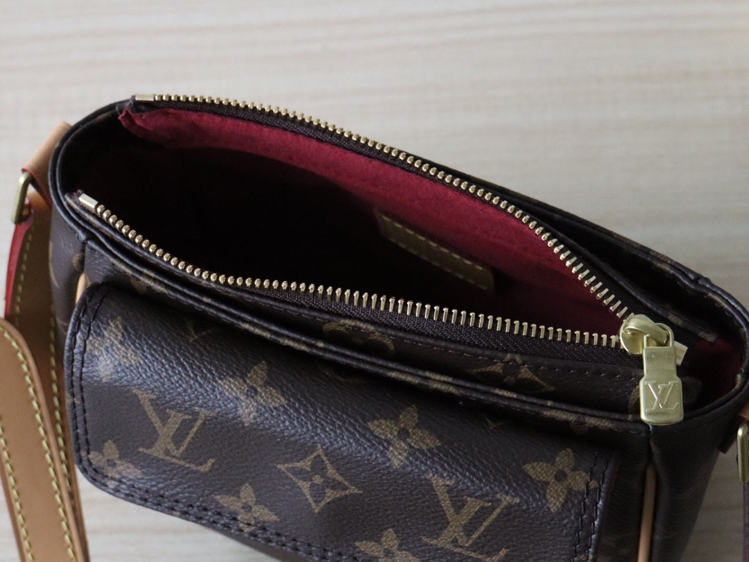 LV 25S SHOULDER BAG 19 IN BROWN MONOGRAM CALFSKIN GOLD HARDWARE