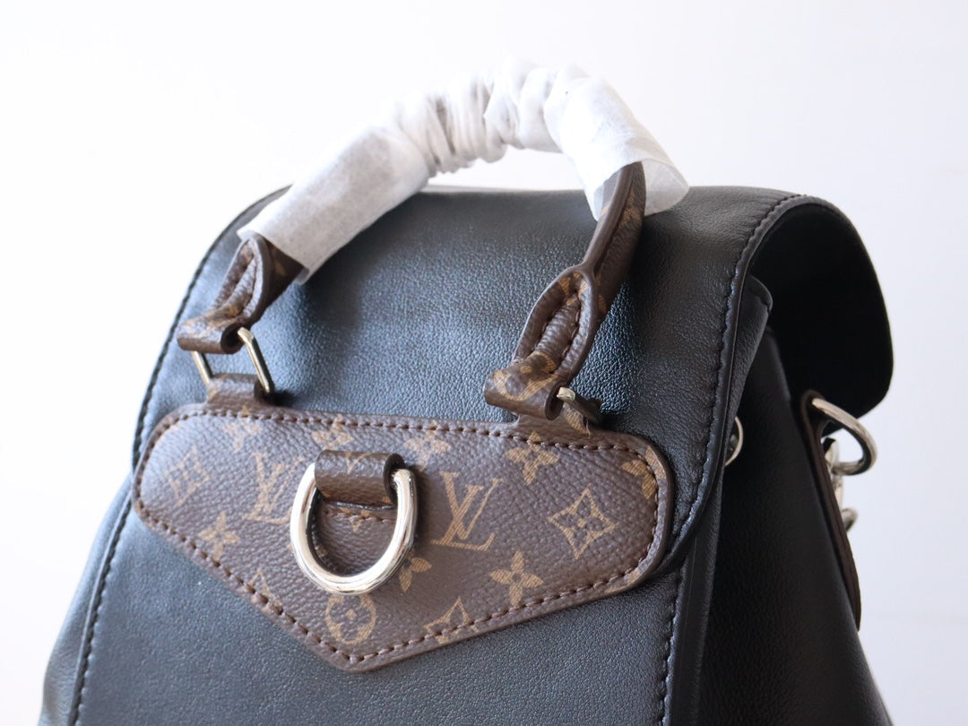LV 25S MONTSOURIS VIBE 35 IN BLACK LAMBSKIN SILVER HARDWARE