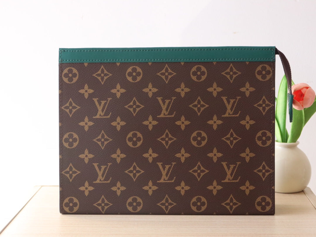 LV 25S POCHETTE VOYAGE 26 IN BORNEO GREEN MONOGRAM MACASSAR COATED CANVAS