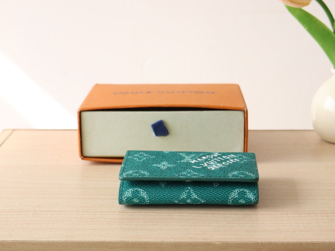 LV 25S ENVELOPE BUSINESS CARD HOLDER 10 IN DEEP TEAL MONOGRAM HERITAGE COATED CALFSKIN