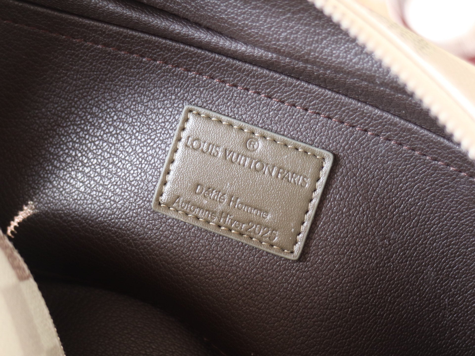 LOCKER DOPP KIT 23 IN KHAKI DAMOFLAGE COATED CANVAS