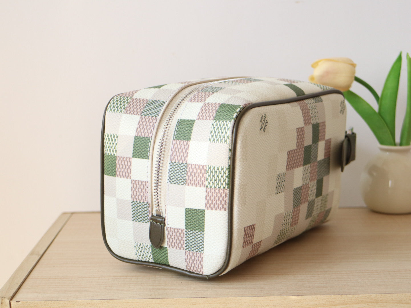LOCKER DOPP KIT 23 IN KHAKI DAMOFLAGE COATED CANVAS