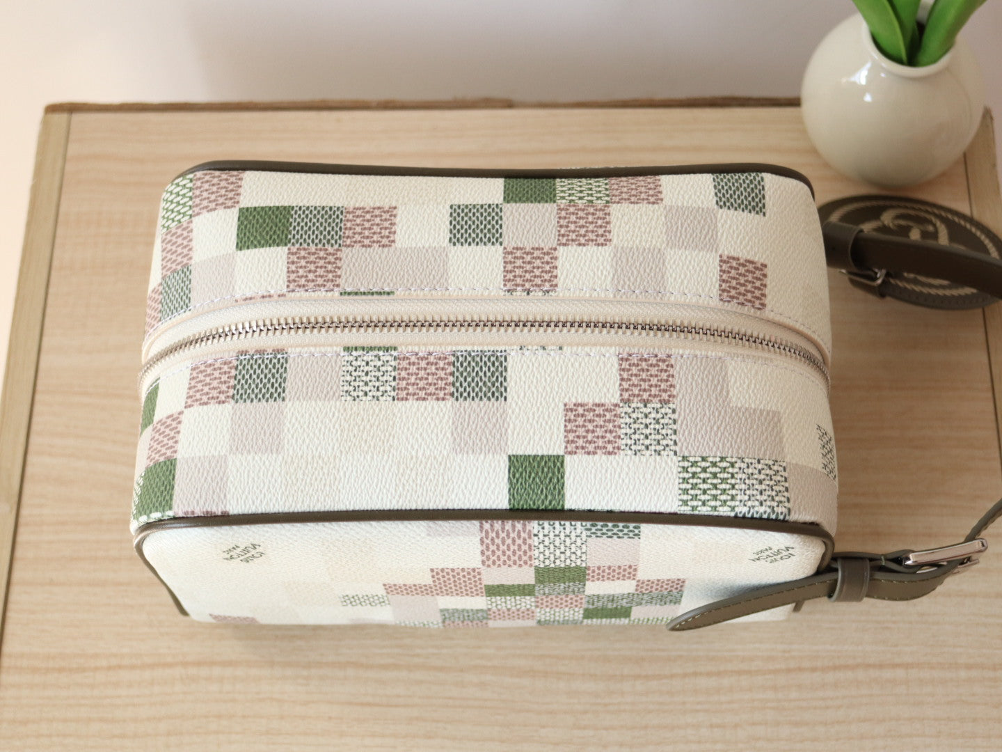 LOCKER DOPP KIT 23 IN KHAKI DAMOFLAGE COATED CANVAS