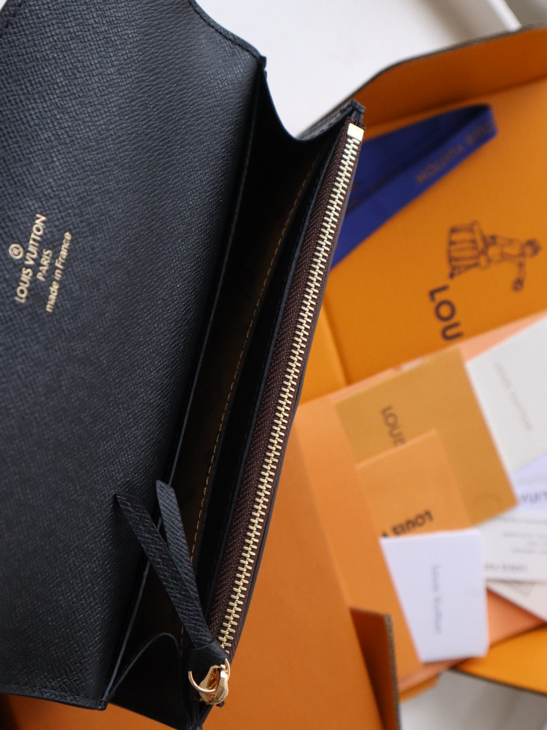 EMILIE WALLET 19 IN CHOCOLATE BROWN MONOGRAM CALFSKIN