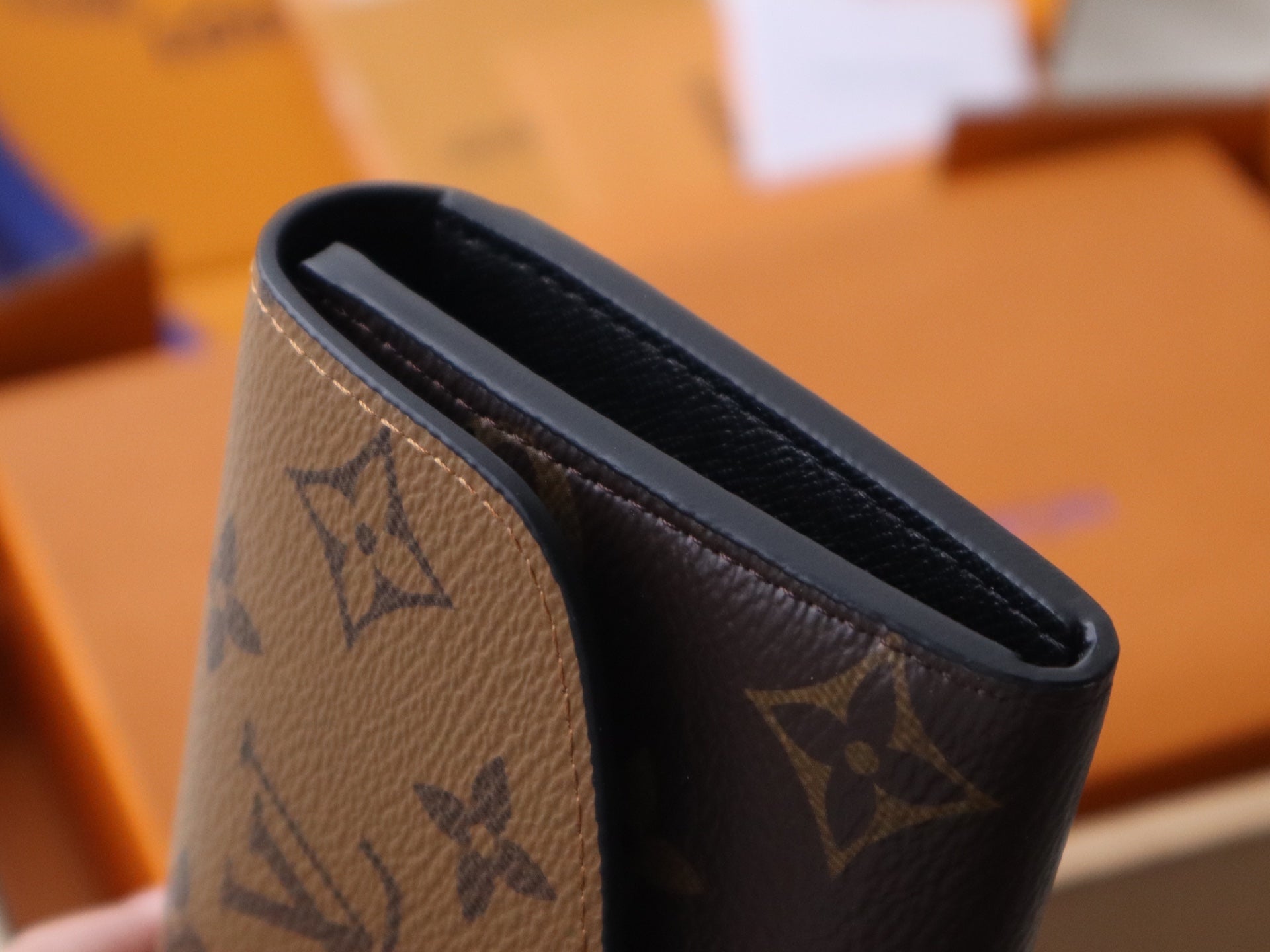 EMILIE WALLET 19 IN CHOCOLATE BROWN MONOGRAM CALFSKIN