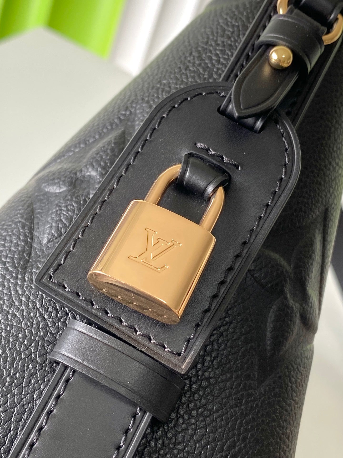 ALL IN BB 18 IN BLACK EMBOSSED COWHIDE GOLD LOCK