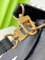 CRAFTY NEONOE 26 IN BLACK AND CREAM BICOLOR EMPREINTE CALFSKIN