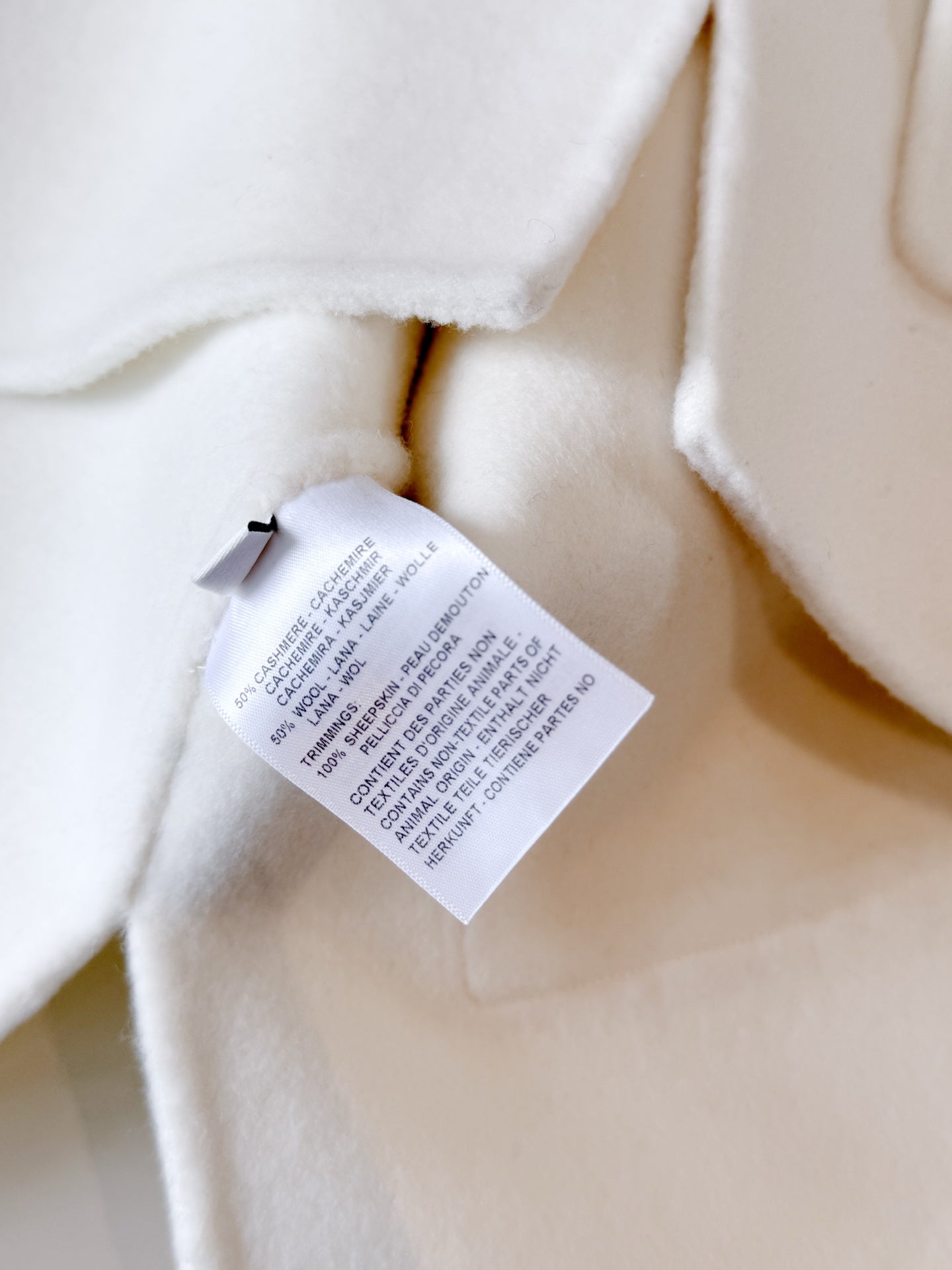 HERMES 25S SLEEVELESS VEST JACKET 477